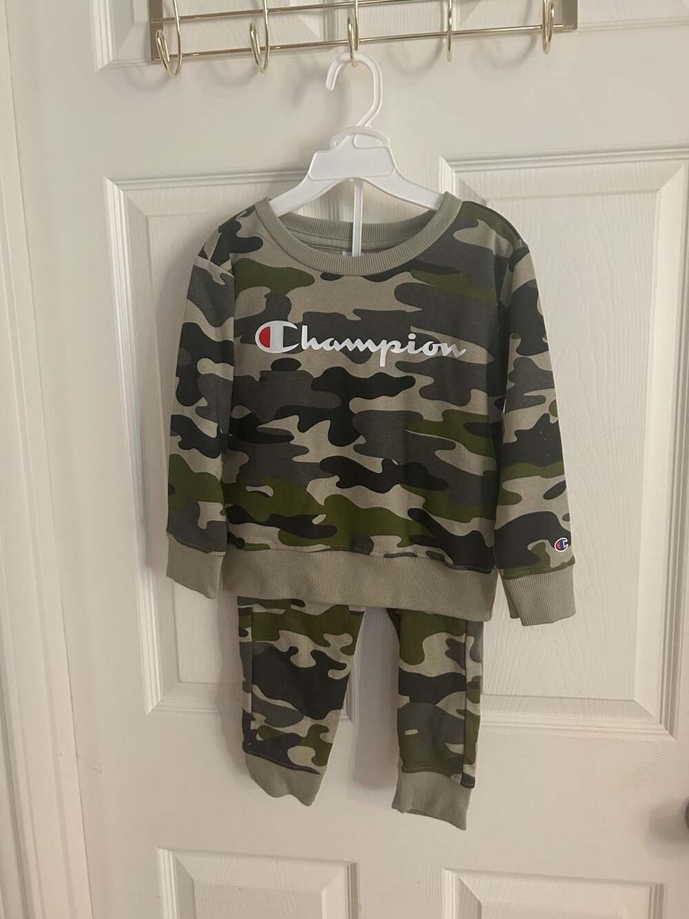 Champion Outfit Set Size 4 Earth Camo Sweatshirt Pants New with Tags